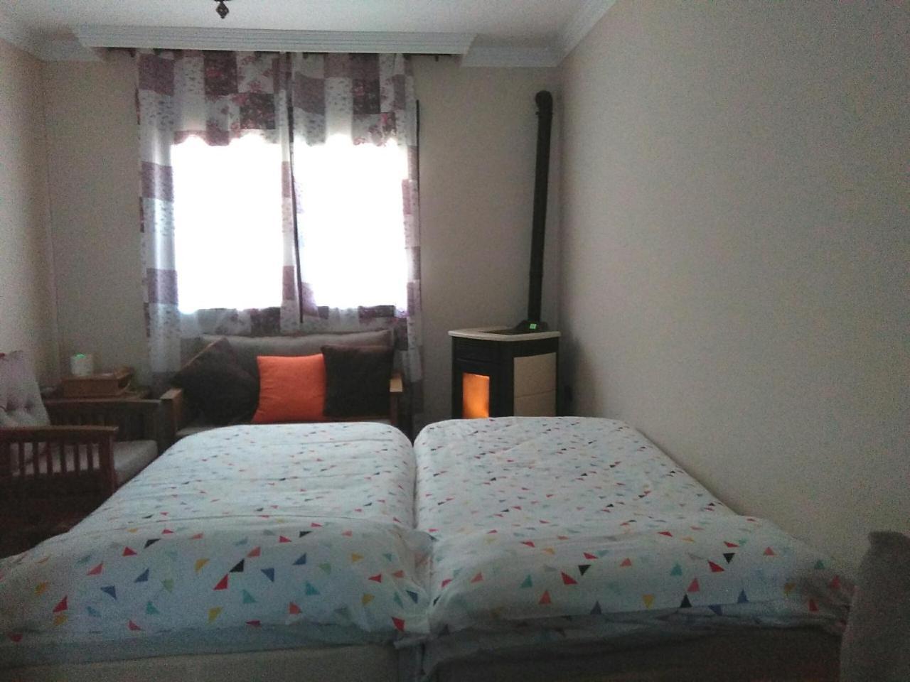 Villa A 15' Granada, Piscina, Solarium, Futbolín, Casa Medina Güevéjar Esterno foto